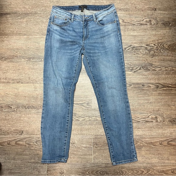 Frye Ladies Jeans Size 8 - Picture 1 of 6